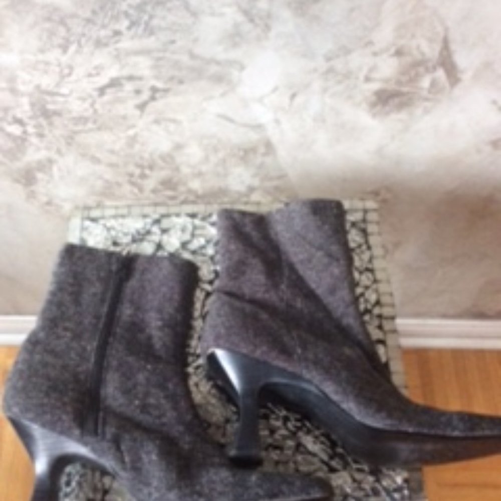 Chinese Laundry Fabric Booties-Size 6.5